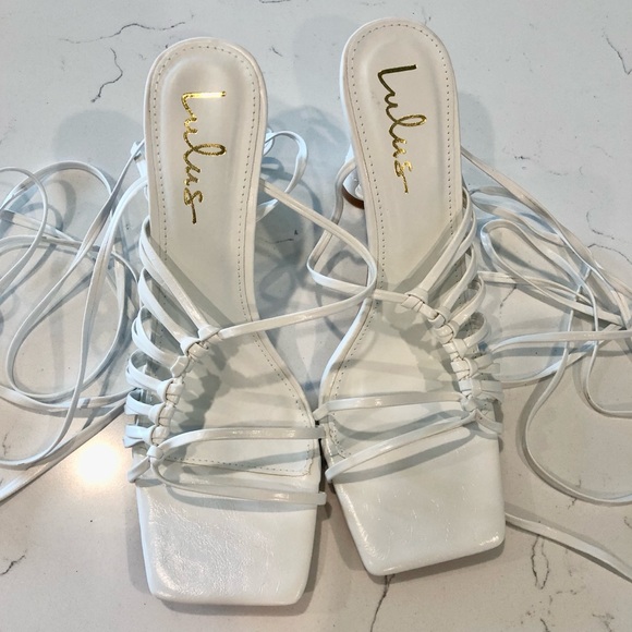 NWOT! Lulus White Lace-Up High Heels (Size 11) - Picture 4 of 7